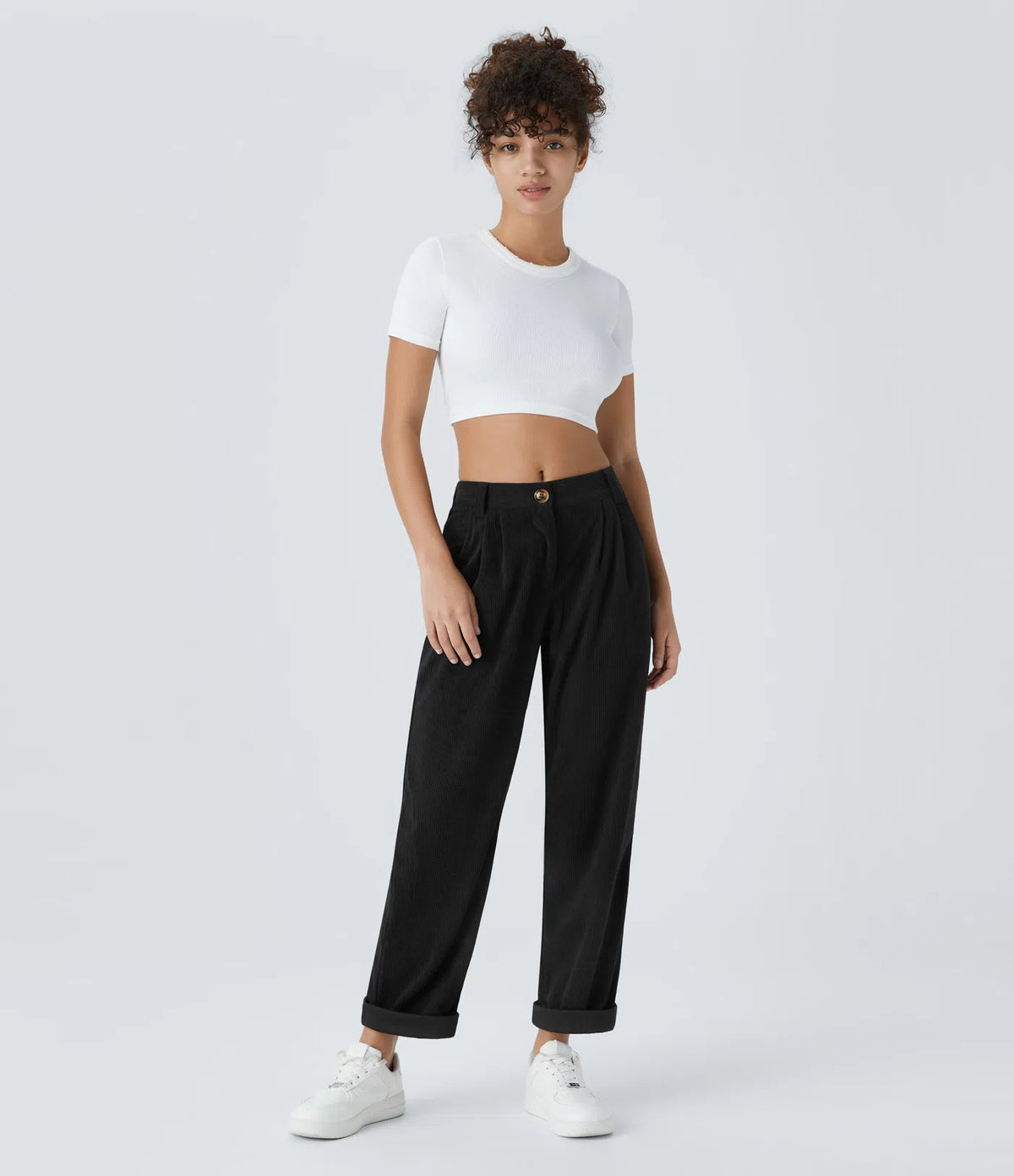 Pantalón de pana de tiro medio con bolsillos