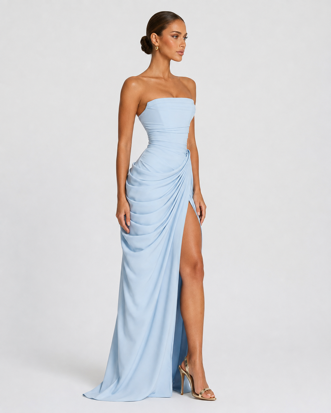 Vestido maxi drapeado azul claro lateral