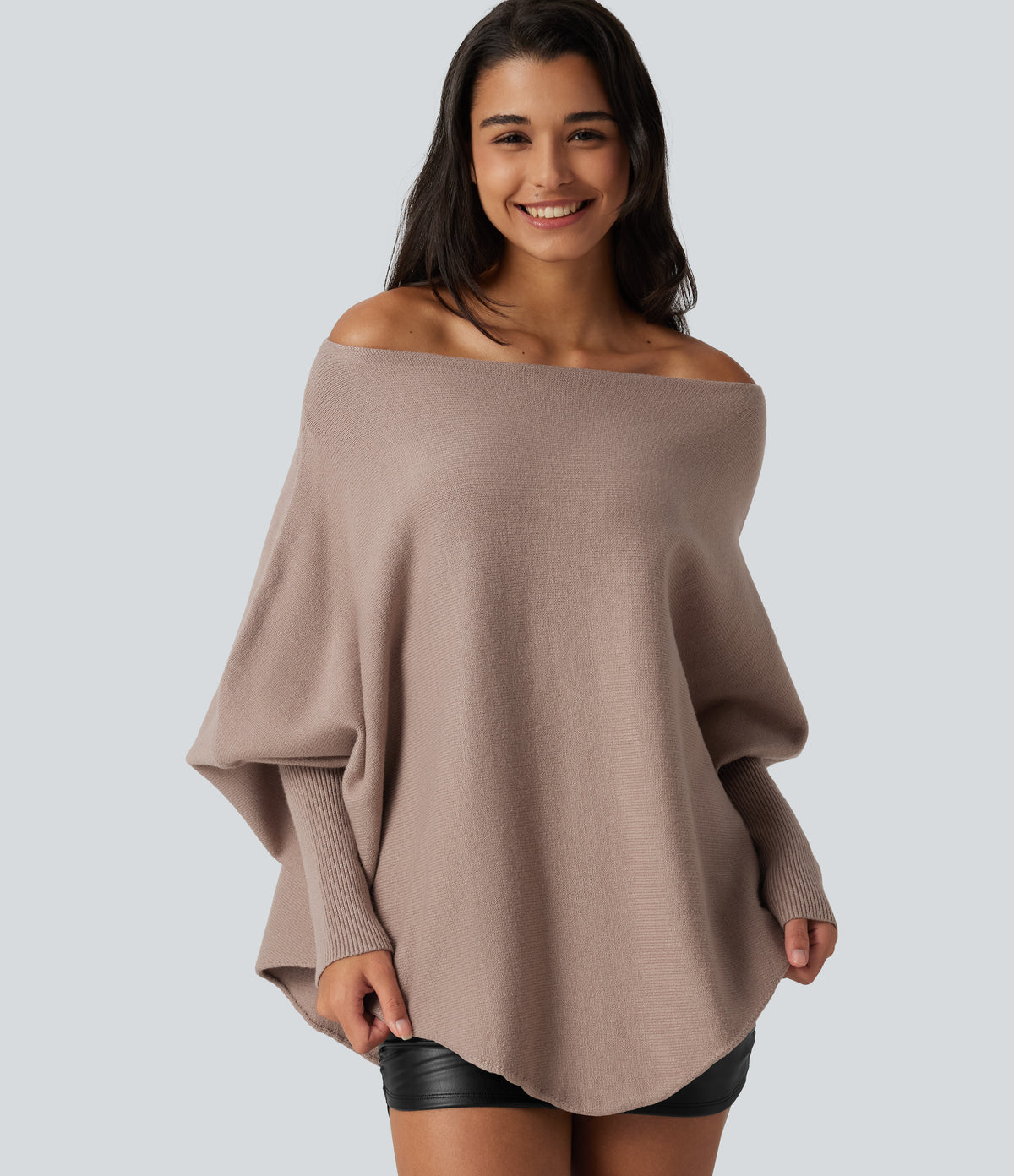 Jersey oversize con mangas murciélago y bajo asimétrico - Topo