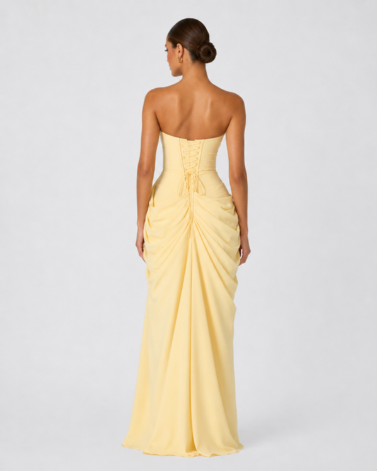 Vestido maxi drapeado amarillo espalda