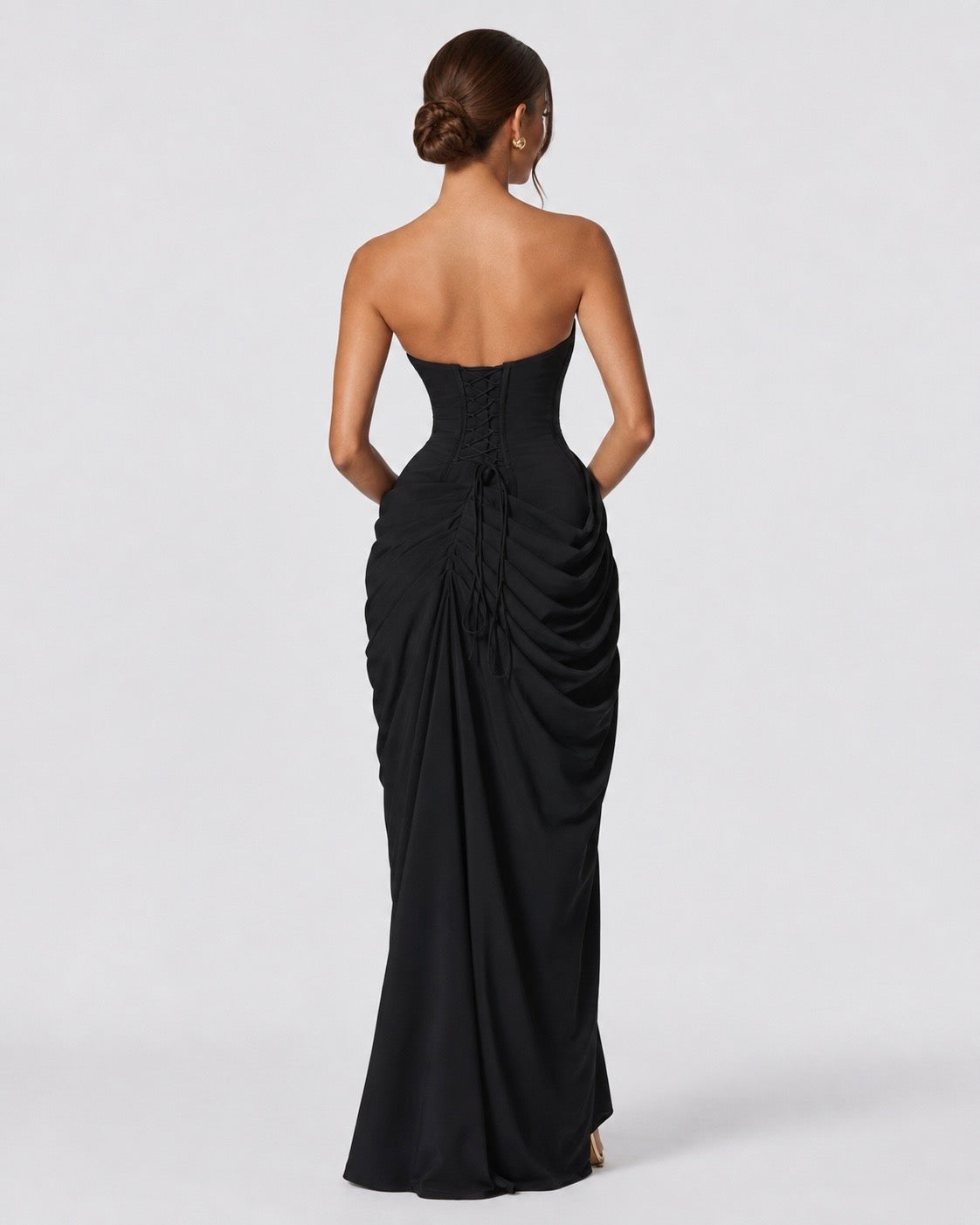 Vestido maxi drapeado negro espalda