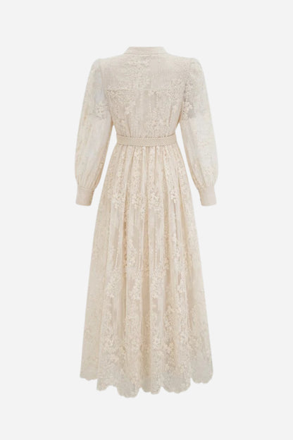 Vestido midi de encaje bordado con escote en V