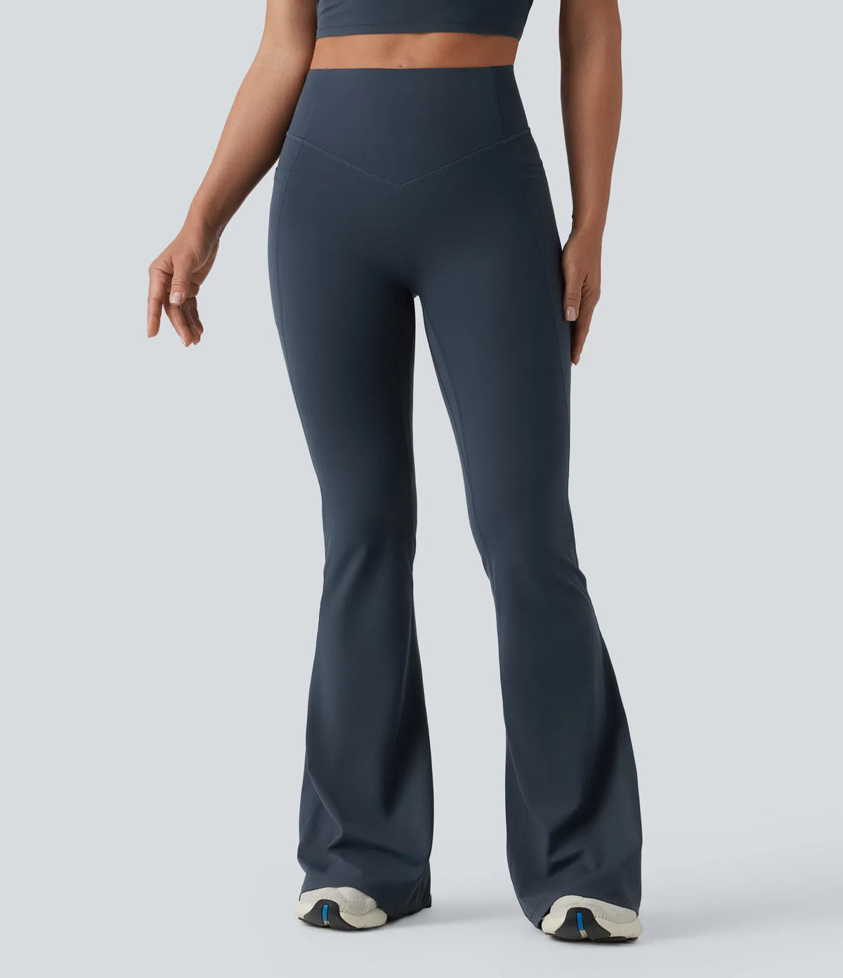 Leggings de yoga acampanados con efecto push-up