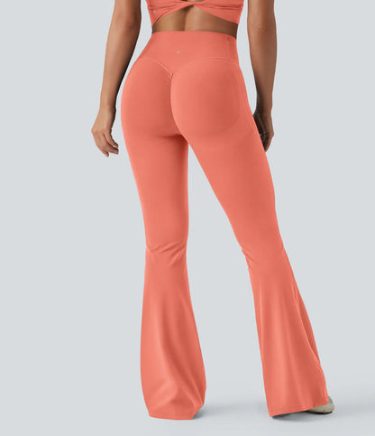 Leggings de yoga acampanados con efecto push-up