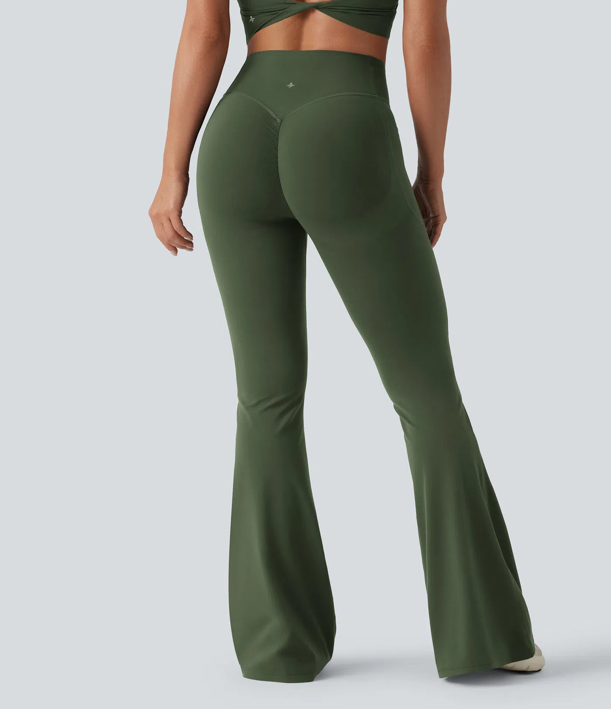 Leggings de yoga acampanados con efecto push-up